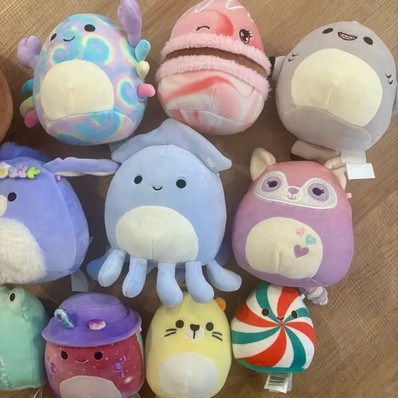 Squishmallows Bundle - Picture 3 of 4